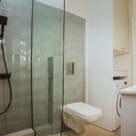 Casa Riviera-newly Renov 2br Luxury Near Sea Apartment Athens